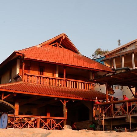 Hotel Santai Warung Bali à Jimbaran Extérieur photo